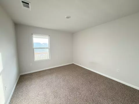 Bedroom - 3545 Sugar Maple Ln, Crestview, FL 32539 photo 5 of 10
