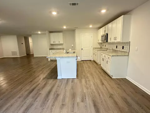 Kitchen - 3545 Sugar Maple Ln, Crestview, FL 32539 photo 2 of 3