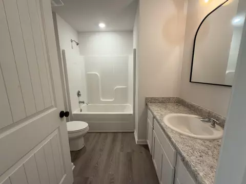 Bath - 3545 Sugar Maple Ln, Crestview, FL 32539 photo 3 of 3