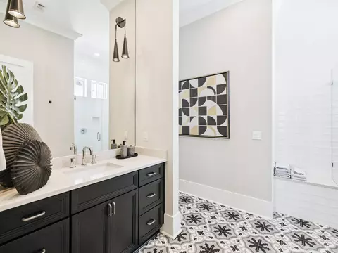 Bath - 85 Trailhead Dr, Watersound, FL 32461 photo 1 of 7