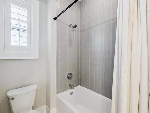 Bath - 85 Trailhead Dr, Watersound, FL 32461 photo 6 of 7