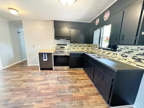 Kitchen - 3183 Audrey Dr, Crestview, FL 32539 photo 1 of 2