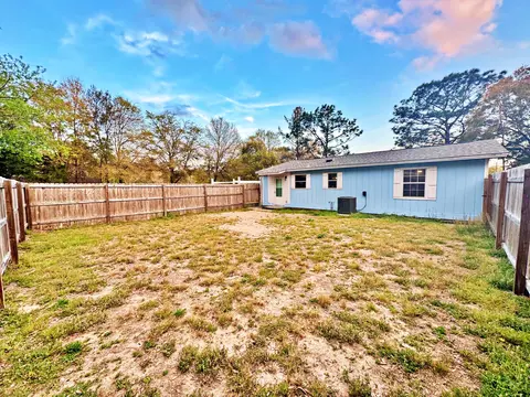 Exterior - 3183 Audrey Dr, Crestview, FL 32539 photo 4 of 4