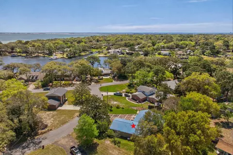 112 NE Berger Pl, Fort Walton Beach, FL 32548