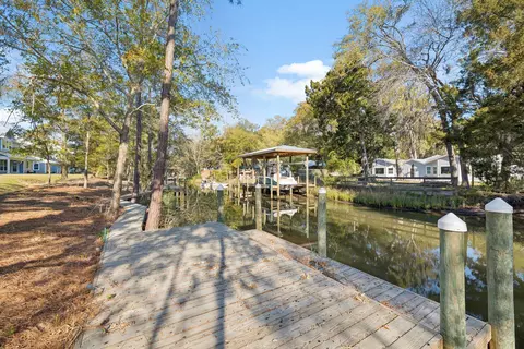 2015 W Hewett Rd, Santa Rosa Beach, FL 32459