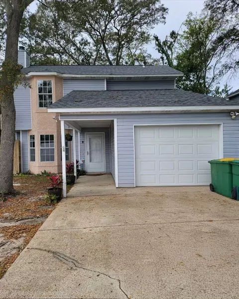 2 Forest Breeze Ct, Fort Walton Beach, FL 32547