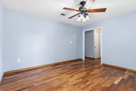 Living - 206 Feldon Dr, Crestview, FL 32536 photo 4 of 5