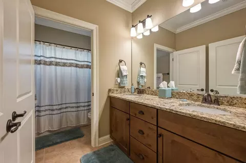 Bath - 1543 Mill Creek Dr, Baker, FL 32531 photo 4 of 4
