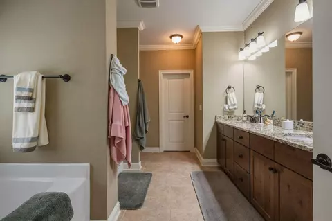 Bath - 1543 Mill Creek Dr, Baker, FL 32531 photo 2 of 4