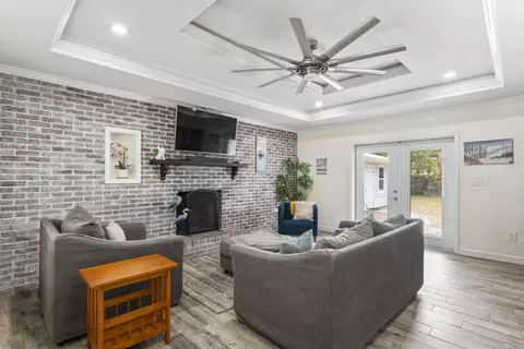 204 SW Coral Dr, Fort Walton Beach, FL 32548