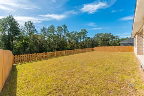 Exterior - 305 Shoal River Dr, Crestview, FL 32539 photo 10 of 10