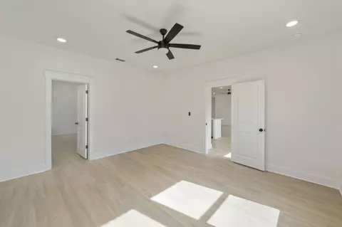 Bedroom - 305 Shoal River Dr, Crestview, FL 32539 photo 2 of 9