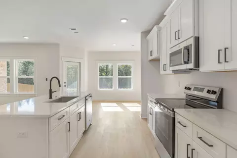 Kitchen - 305 Shoal River Dr, Crestview, FL 32539 photo 5 of 5