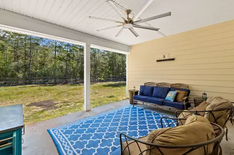 Exterior - 44 Secluded Cir, Freeport, FL 32439 photo 5 of 11