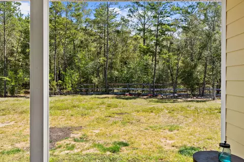Exterior - 44 Secluded Cir, Freeport, FL 32439 photo 7 of 11