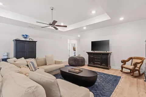 Living - 44 Secluded Cir, Freeport, FL 32439 photo 1 of 2