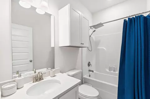 Bath - 44 Secluded Cir, Freeport, FL 32439 photo 2 of 5