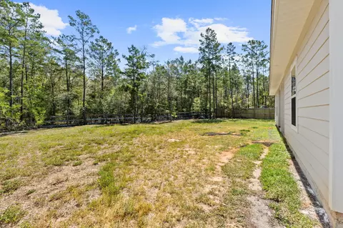 Exterior - 44 Secluded Cir, Freeport, FL 32439 photo 8 of 11