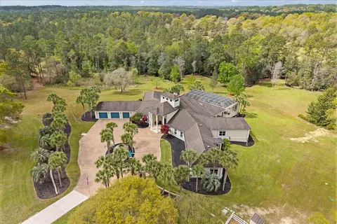 View/Area - 3308 Broadview Cir, Crestview, FL 32539 photo 2 of 13