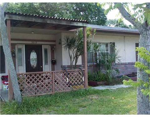 5019 17th St E, Bradenton, FL 34203 photo 1