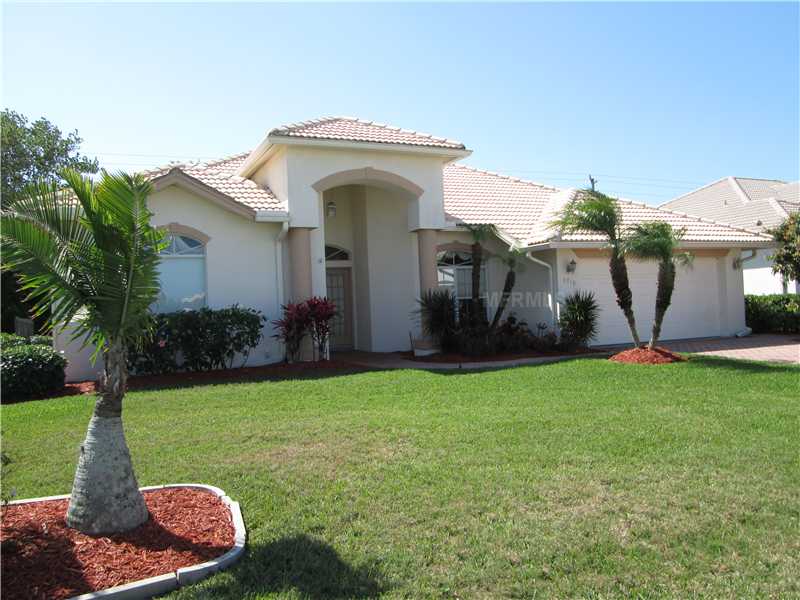 3718 72nd Ter E, Sarasota, FL 34243 photo 1