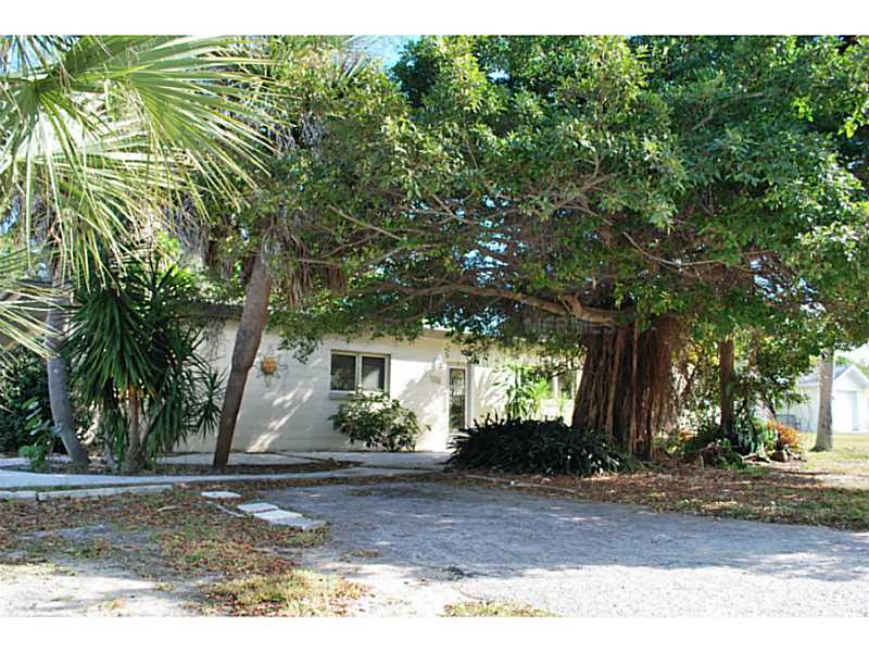 721 Guild Dr, Venice, FL 34285 photo 1