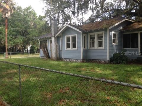 202 6th St E, Bradenton, FL 34208 photo 1