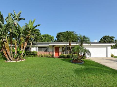 3632 Thornton Pl, Sarasota, FL 34239 photo 1