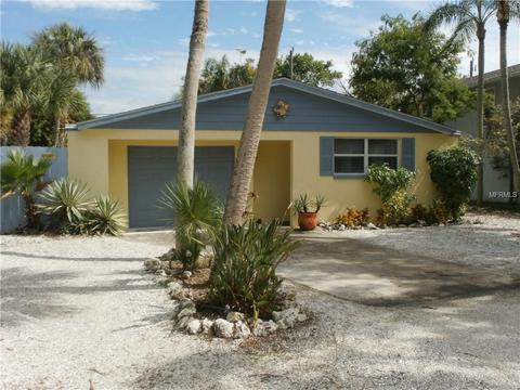 2817 Avenue C, Holmes Beach, FL 34217 photo 1