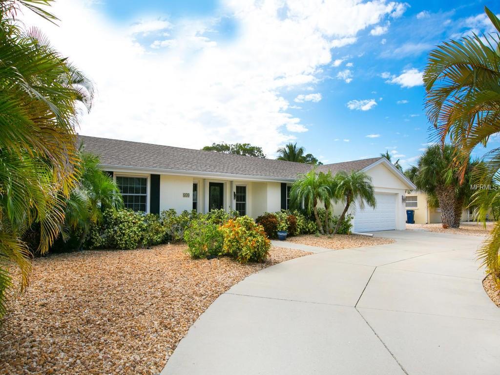 610 Emerald Ln, Holmes Beach, FL 34217 photo 1
