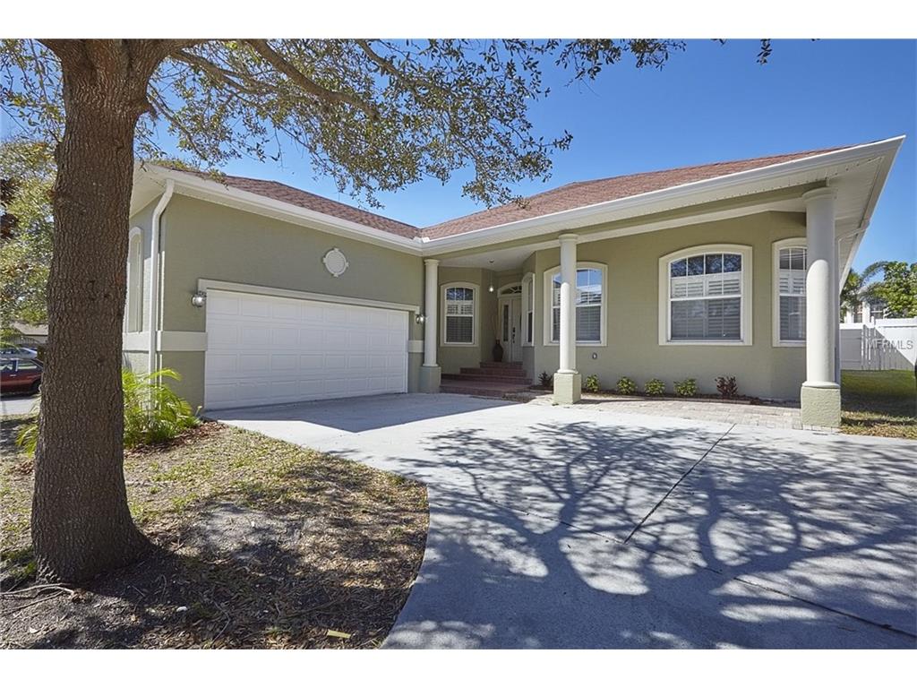 656 Arbor Ln, Largo, FL 33770 photo 1