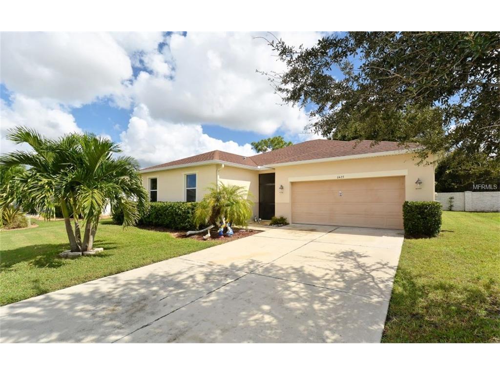6423 4th St E, Bradenton, FL 34203 photo 1