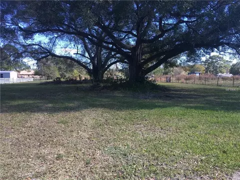 2409 57th St E, Bradenton, FL 34208 photo 1
