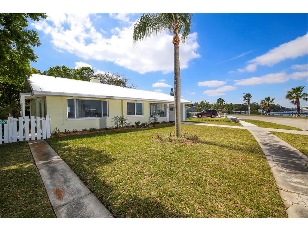 1834 Riverside Dr E, Bradenton, FL 34208 photo 1