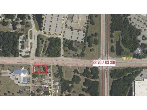 2404 53rd Ave E, Bradenton, FL 34203 photo 1