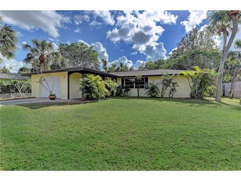 607 Dolphin Rd, Venice, FL 34293 photo 1