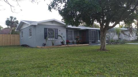 482 Beverly Rd, Venice, FL 34293 photo 1