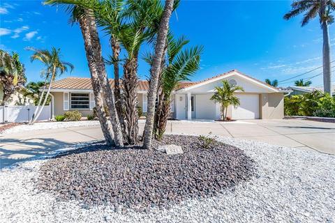 521 70th St, Holmes Beach, FL 34217 photo 1