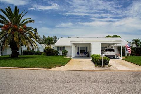 9507 Colonial Dr, Bradenton, FL 34210 photo 1