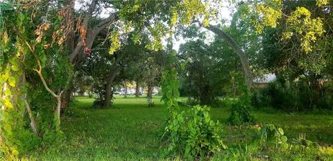 806 2nd St E, Bradenton, FL 34208 photo 1