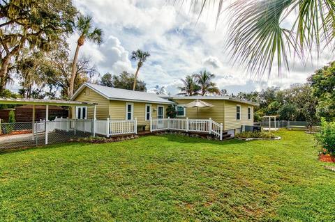 6810 68th Ave E, Bradenton, FL 34203 photo 1