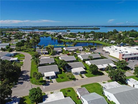9504 Colonial Dr, Bradenton, FL 34210 photo 1