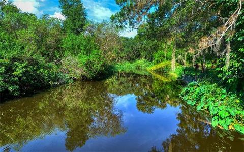 8432 71st Avenue Dr E, Bradenton, FL 34202 photo 1
