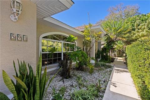 591 Colonial Rd, Venice, FL 34293 photo 1