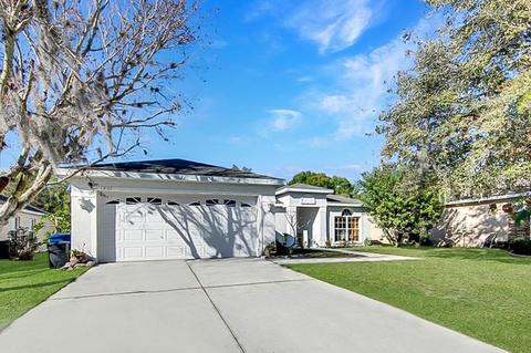 12107 Warwick Cir, Parrish, FL 34219 photo 1