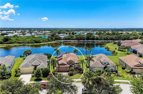 5415 Lexington Dr, Parrish, FL 34219 photo 1