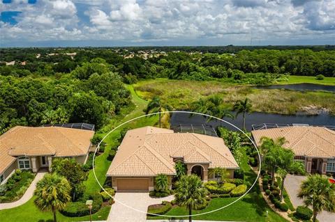 363 Turtleback Xing, Venice, FL 34292 photo 1