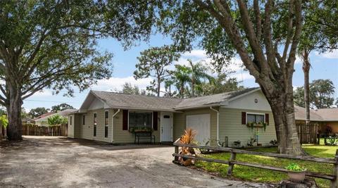 808 E Baffin Dr, Venice, FL 34293 photo 1