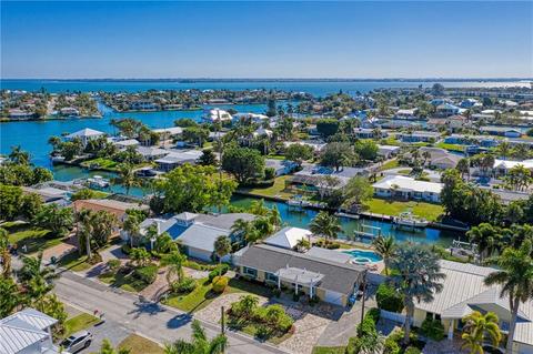 525 70th St, Holmes Beach, FL 34217 photo 1