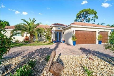1102 Mallorca Dr, Bradenton, FL 34209 photo 1
